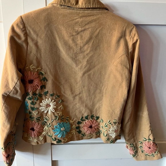 Embroidered Floral Tan Jacket - Picture 4 of 8